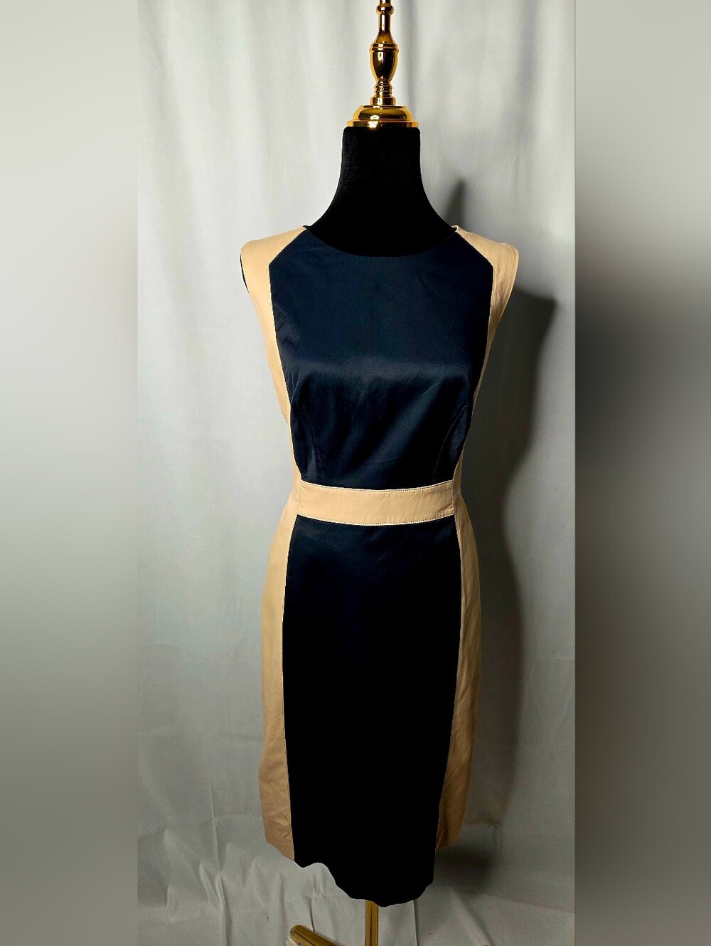 Jones New York Navy and Beige Colorblock Midi Sheath Dress
